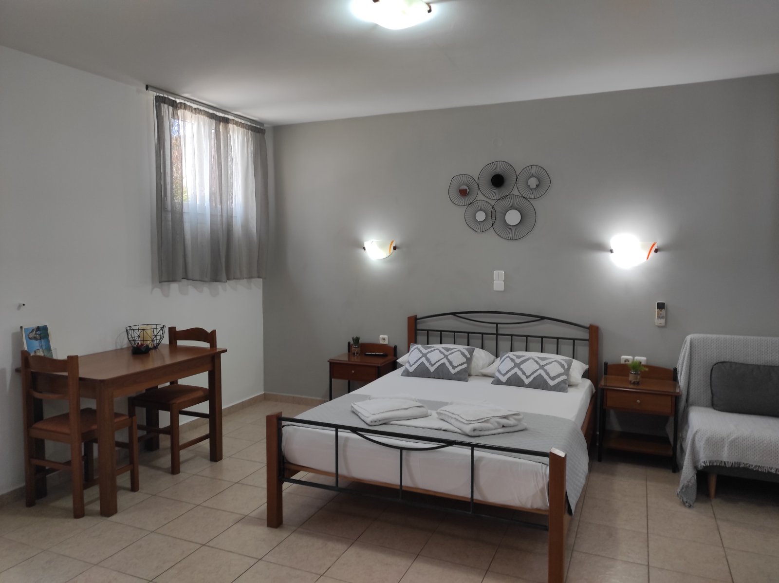 Στούντιο 3 Ενήλικες